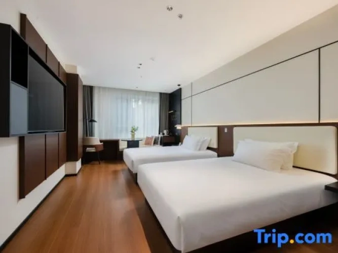 Premier room