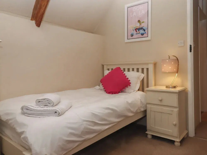 Cherryblossom Cottage
