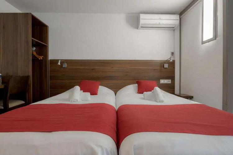 Brit Hotel Plaisance