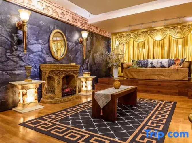 3 Bedrooms Quadruple Apartment