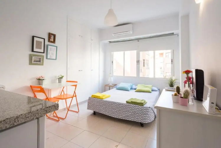107385 Studio In Malaga