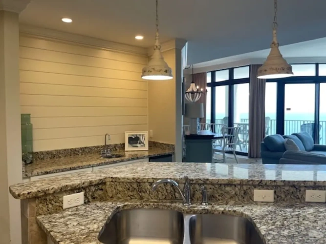 3 Bedrooms Comfort room beachfront
