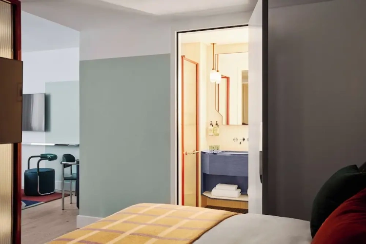 Double Suite