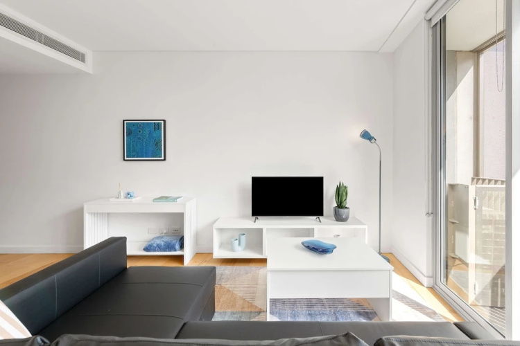 Central Art-deco 1bed With Balcony Aircon
