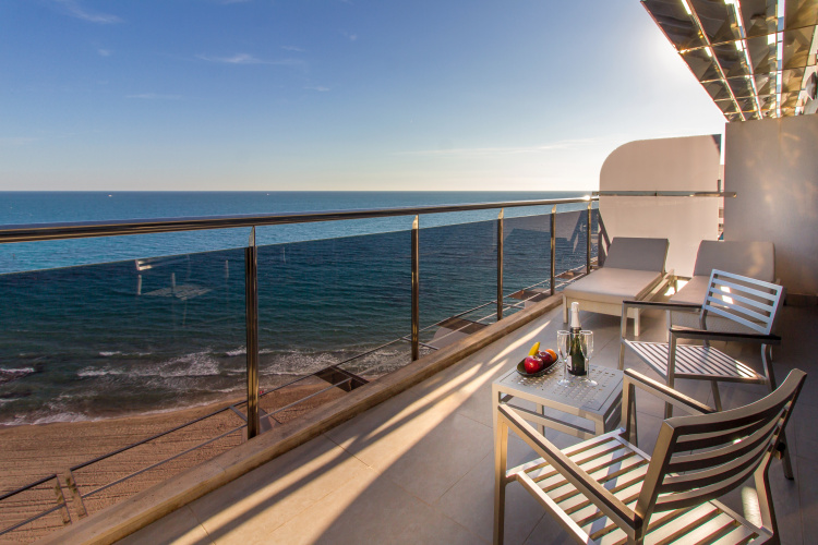 Gran Hotel Sol y Mar - The Unusual Hotel - Adults Only photo 10