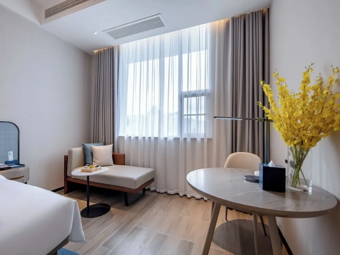 Standard Double room with land view