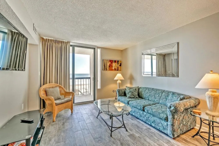 Waterpointe II by Condo-World