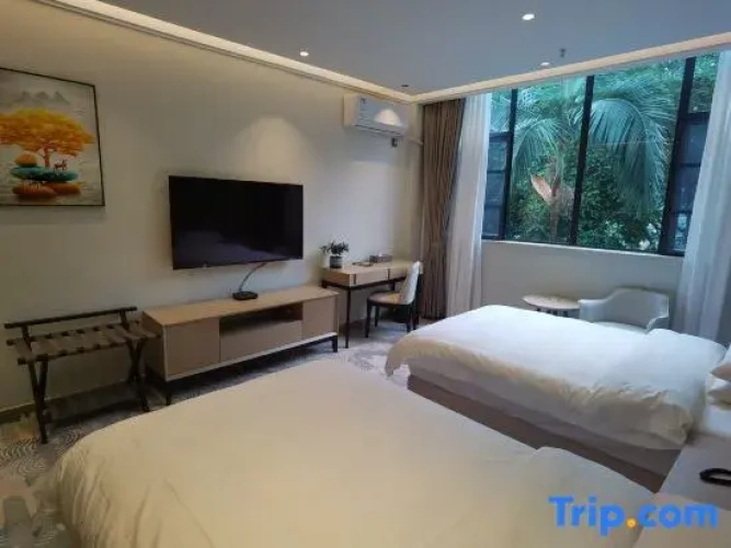 Standard Double room with lake view