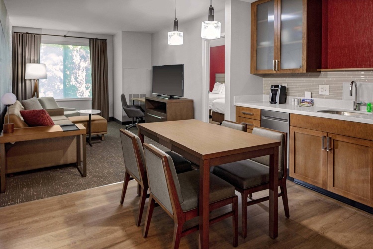 1 Bedroom Quadruple Suite