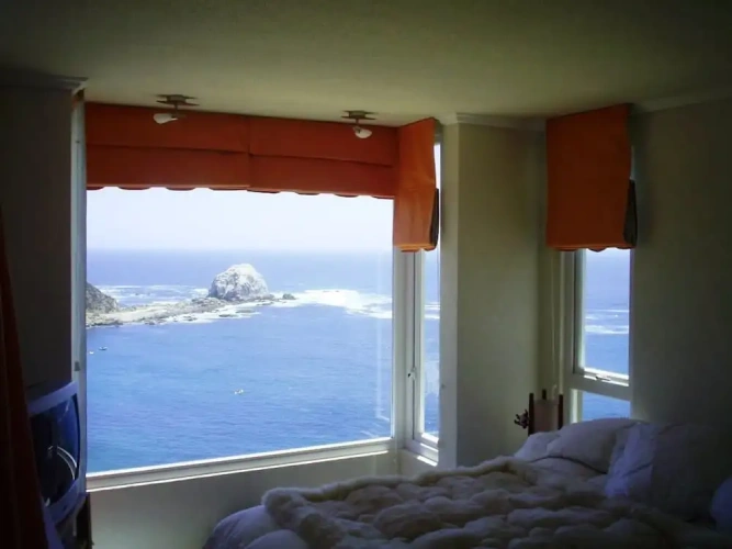 2 Bedrooms Apartment beachfront