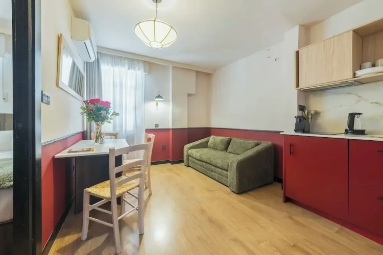 Superior Apartment