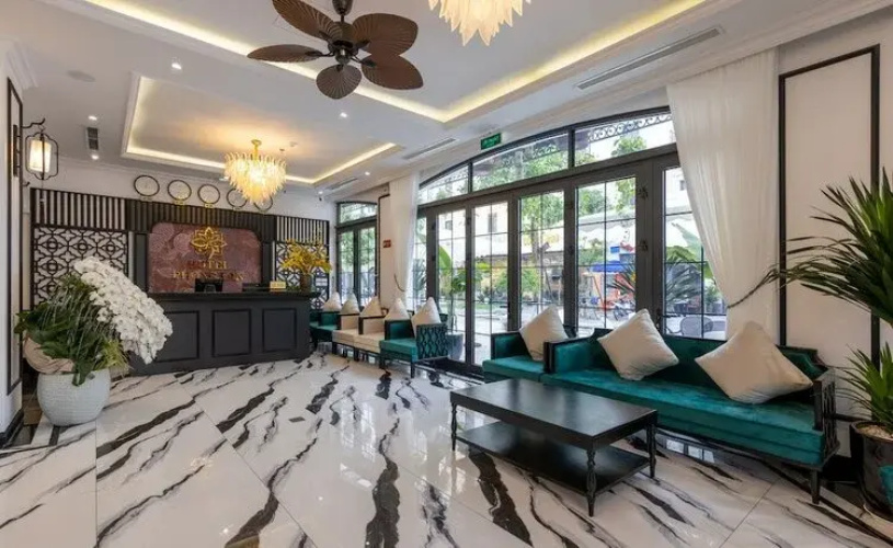 Phong Lan Unique Hotel
