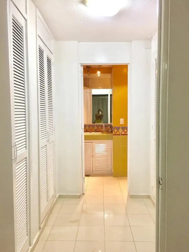 Beach Paradise with wifi/AC Close to Everything