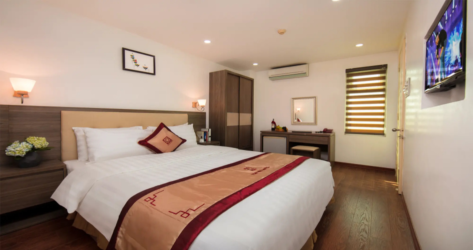 Standard Double room with view