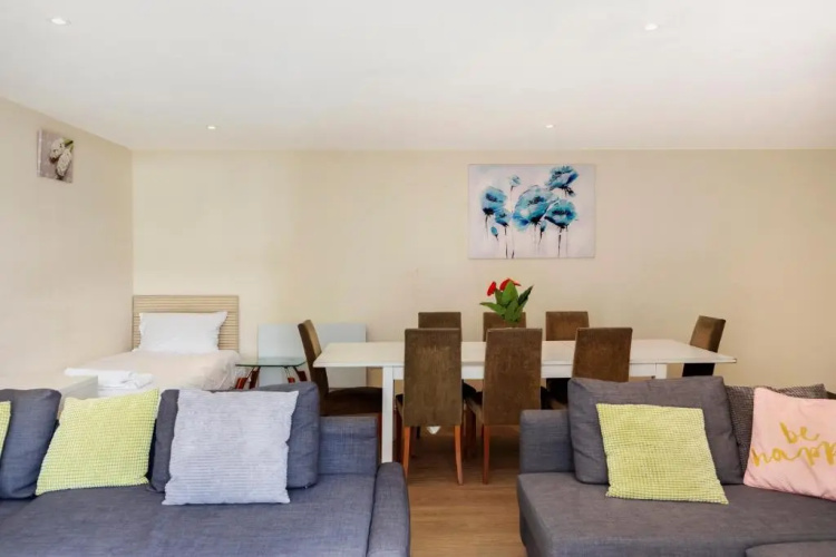 Canary Wharf/Docklands/Excel Spacious Apt E14