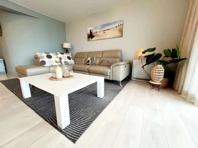 Apartment in Wenduine With Stunning Sea Views