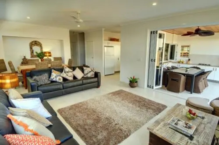 Coolum Street 41, Dicky Beach