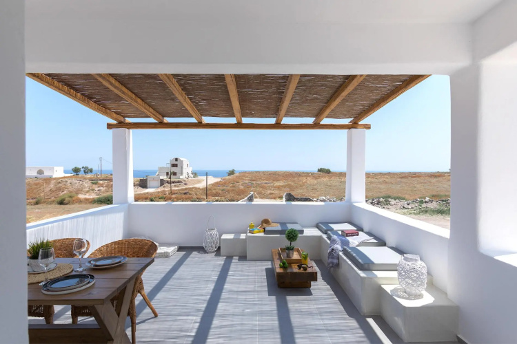 Bianco Diverso Suites