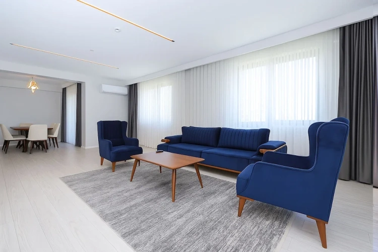 4 Bedrooms Deluxe Apartment with city view