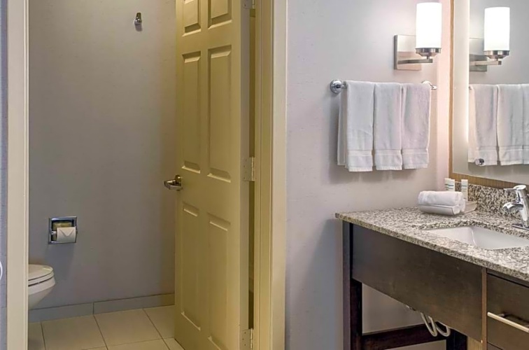 2 Bedrooms Standard Suite