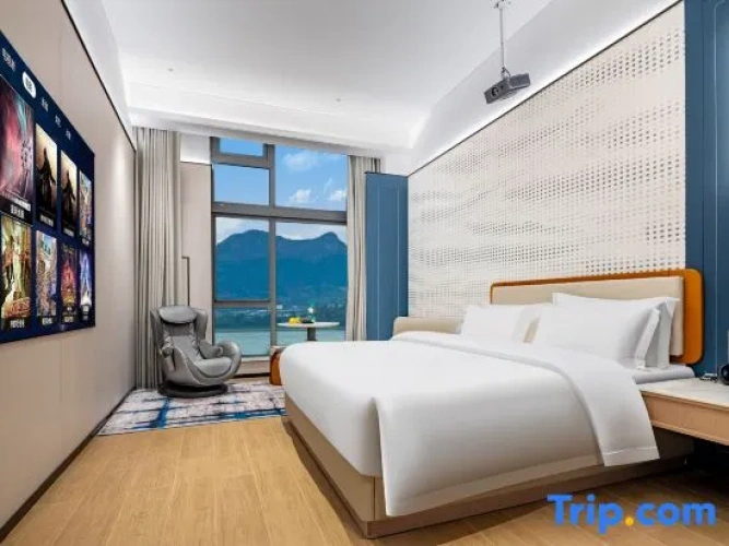 Standard Double room with river view
