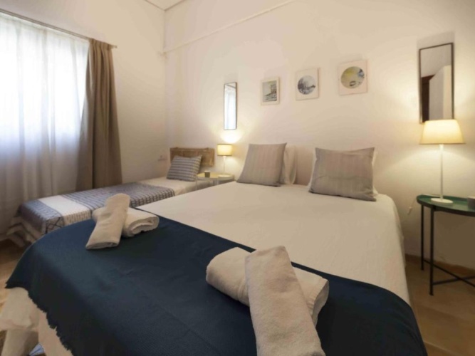 3 Bedrooms Apartment