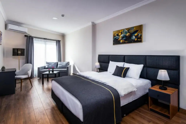 Sh Hotel Business