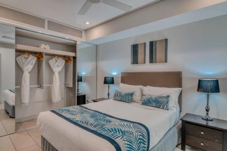 2 Bedrooms Apartment with balcony