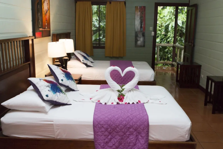 Aninga Lodge