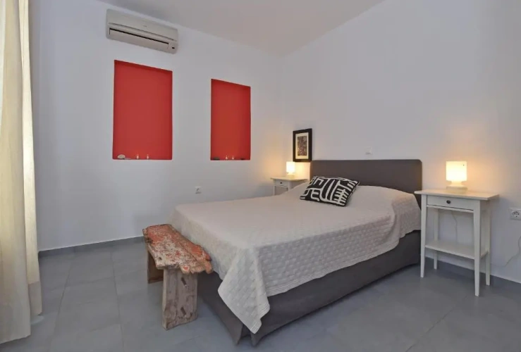 2 Bedrooms Villa