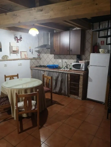 2 Bedrooms Cottage