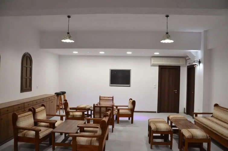 Standard Double Basement room