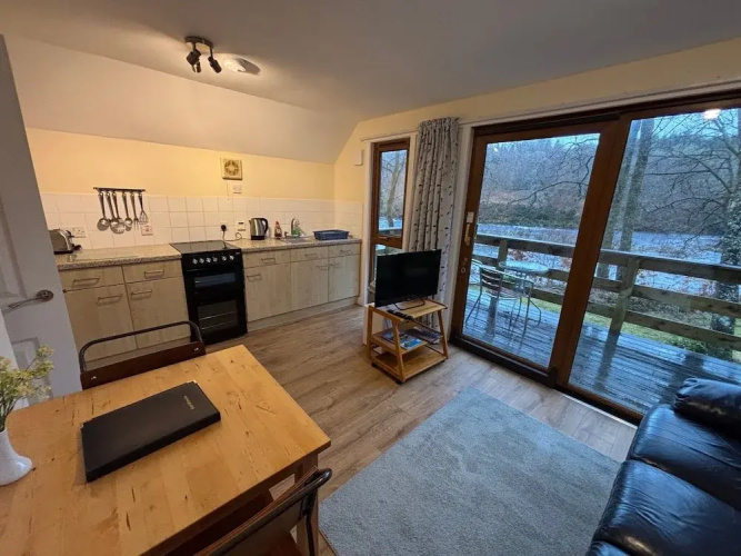 Burnbank Lodges