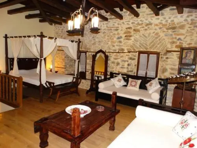 Iliopetra Suites