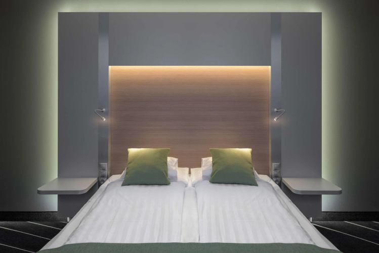 Best Western Plus Lakeside Hotel