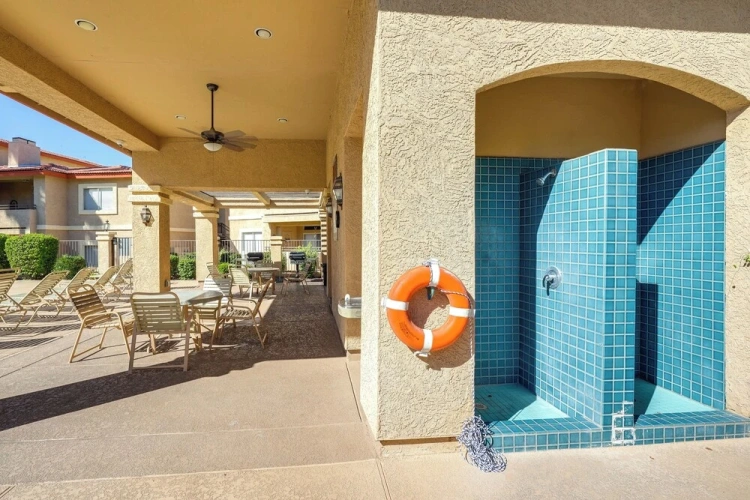 2 Bedrooms Apartment with balcony