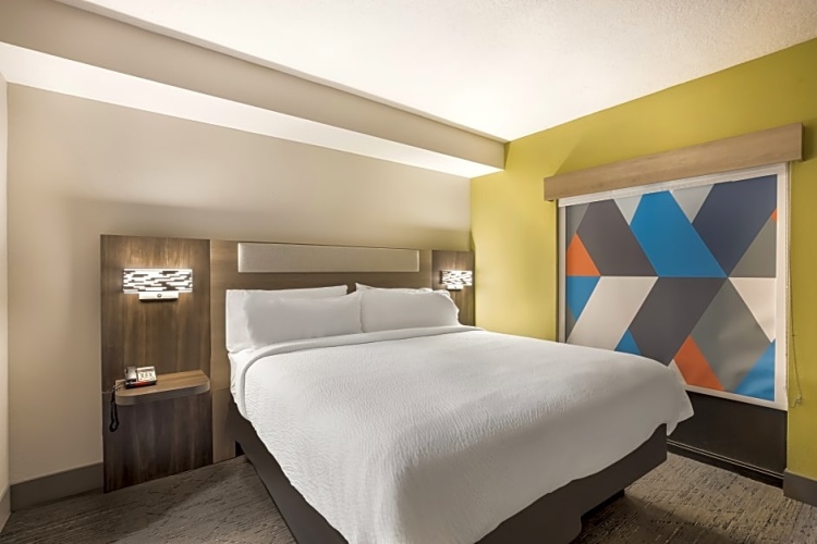 2 Bedrooms Double Suite