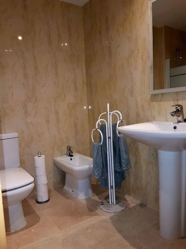 Top Floor Apt Close To Duquesa