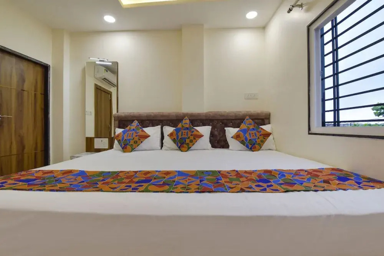 Fabhotel Dr Green'S