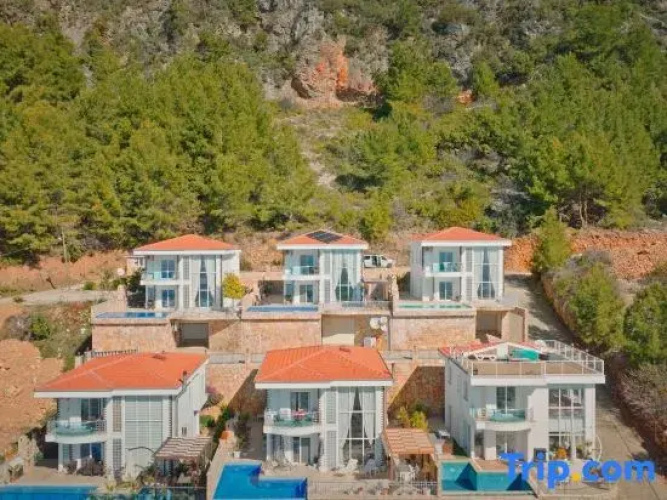 Qoople Villa Tepe with infinity pool and panoramic views