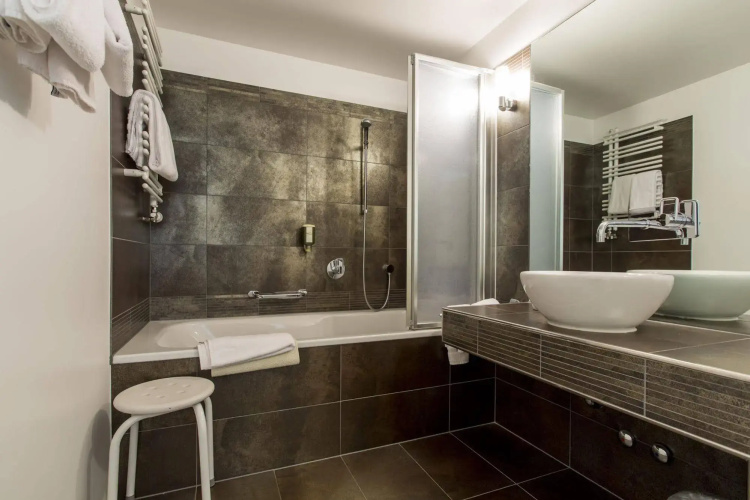 Hotel Cresta