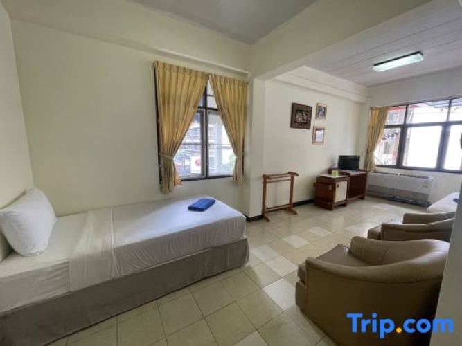 Deluxe Double Suite