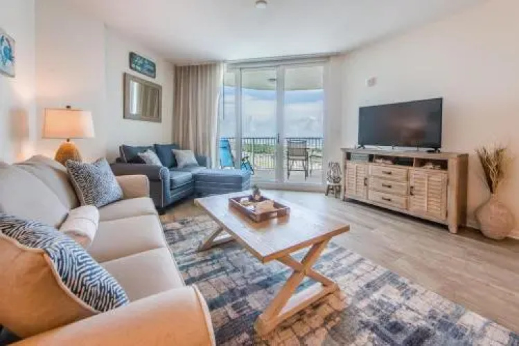 Palms Resort #21113 by RealJoy Vacations