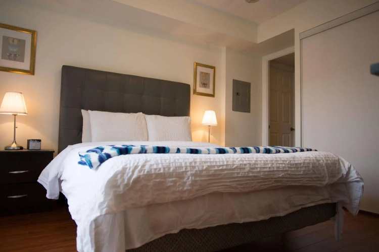 Red Maple Suites - Icon