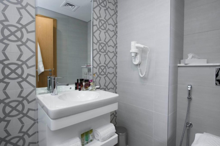 Standard Twin Suite with city view