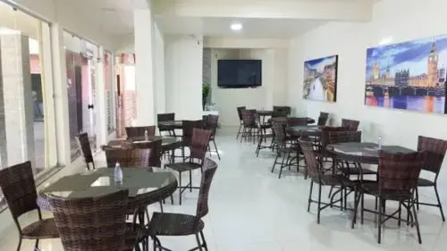 Lancaster Hotel