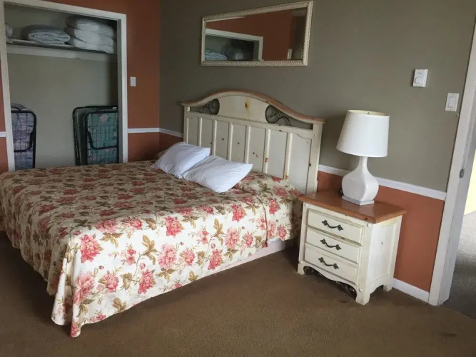 Paradise Inn