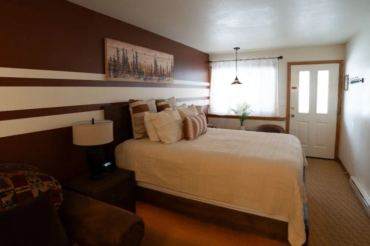 Alpenglow Three Bedroom Two Bath XL A17