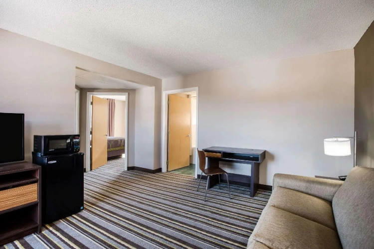 2 Bedrooms Quadruple Suite
