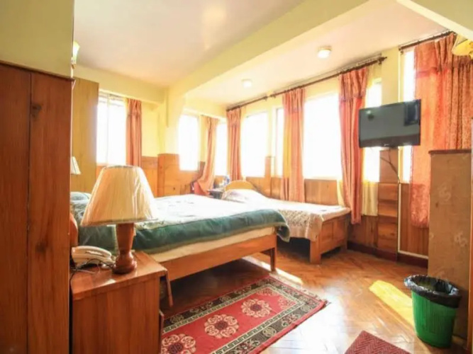 Seven Seas Hotel